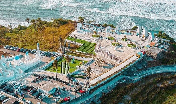 Pantai Karang Potong Cianjur Trentravel