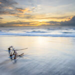 Pantai Parangkusumo Yogyakarta Trentravel