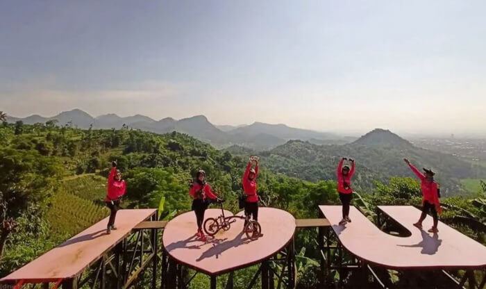 Taman Love Soreang Trentravel