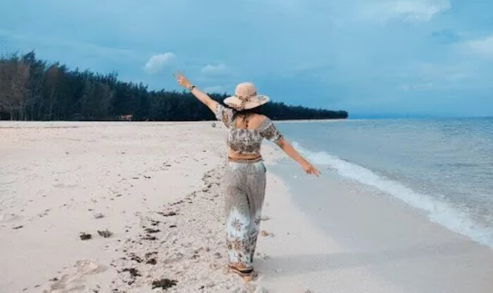 Kegiatan dan Acara di Pantai Ceria Trentravel